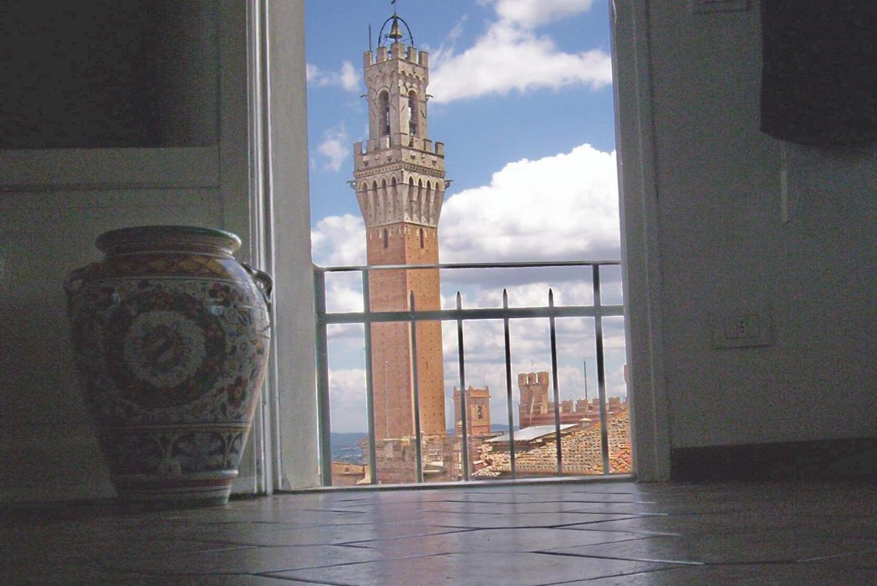 B&B Simonetta เซียนา ภายนอก รูปภาพ