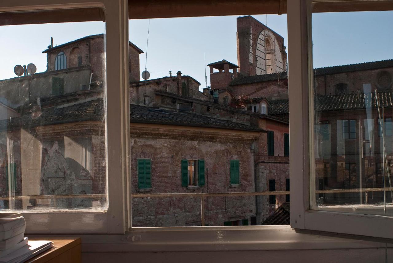 B&B Simonetta เซียนา ภายนอก รูปภาพ